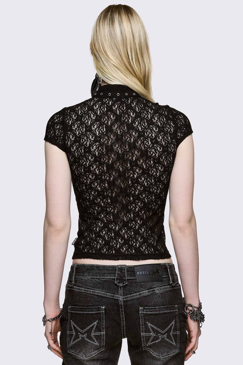 MOOR LACE TOP