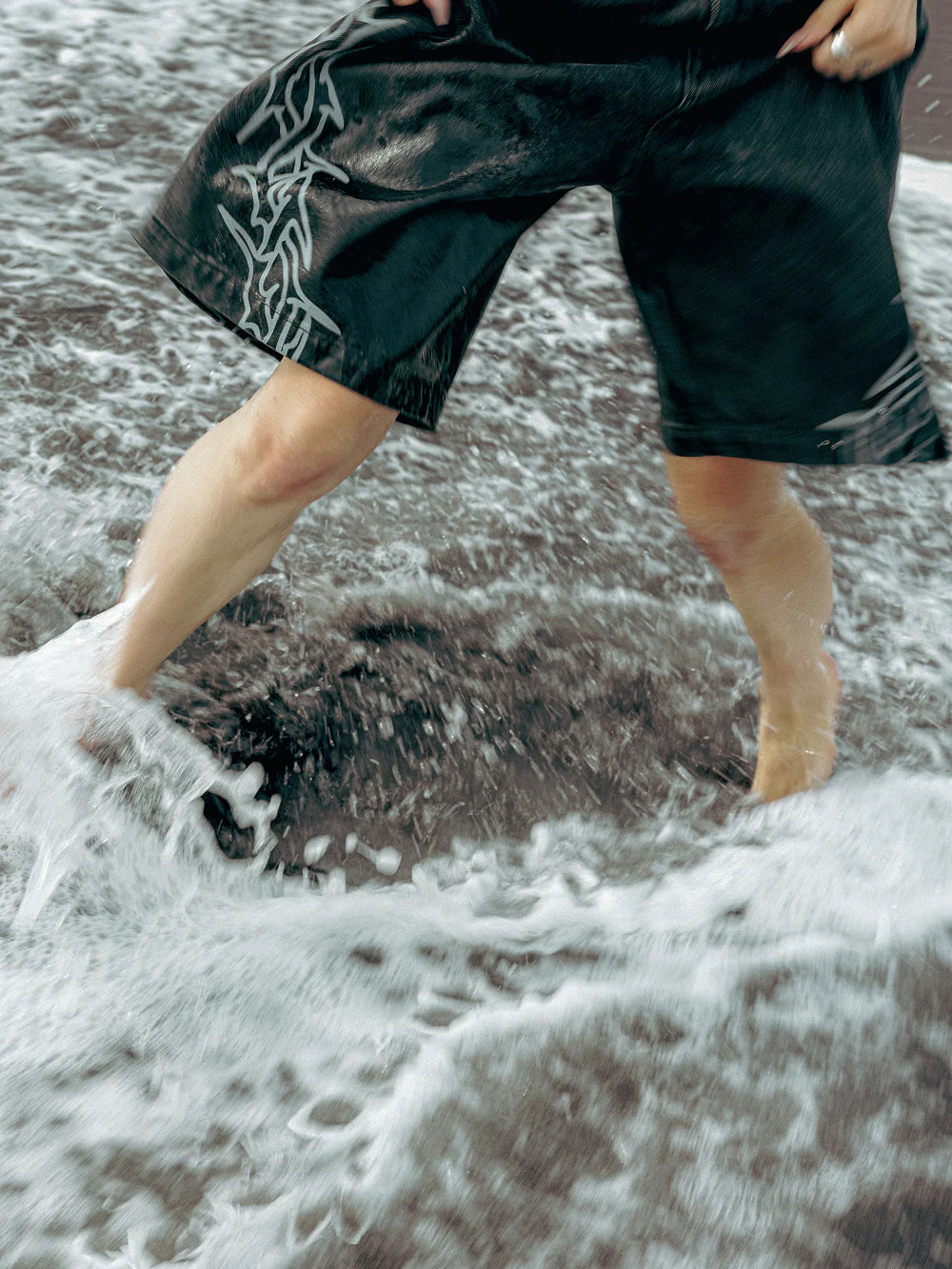BONES BARBED DENIM SHORTS - WASHED BLACK