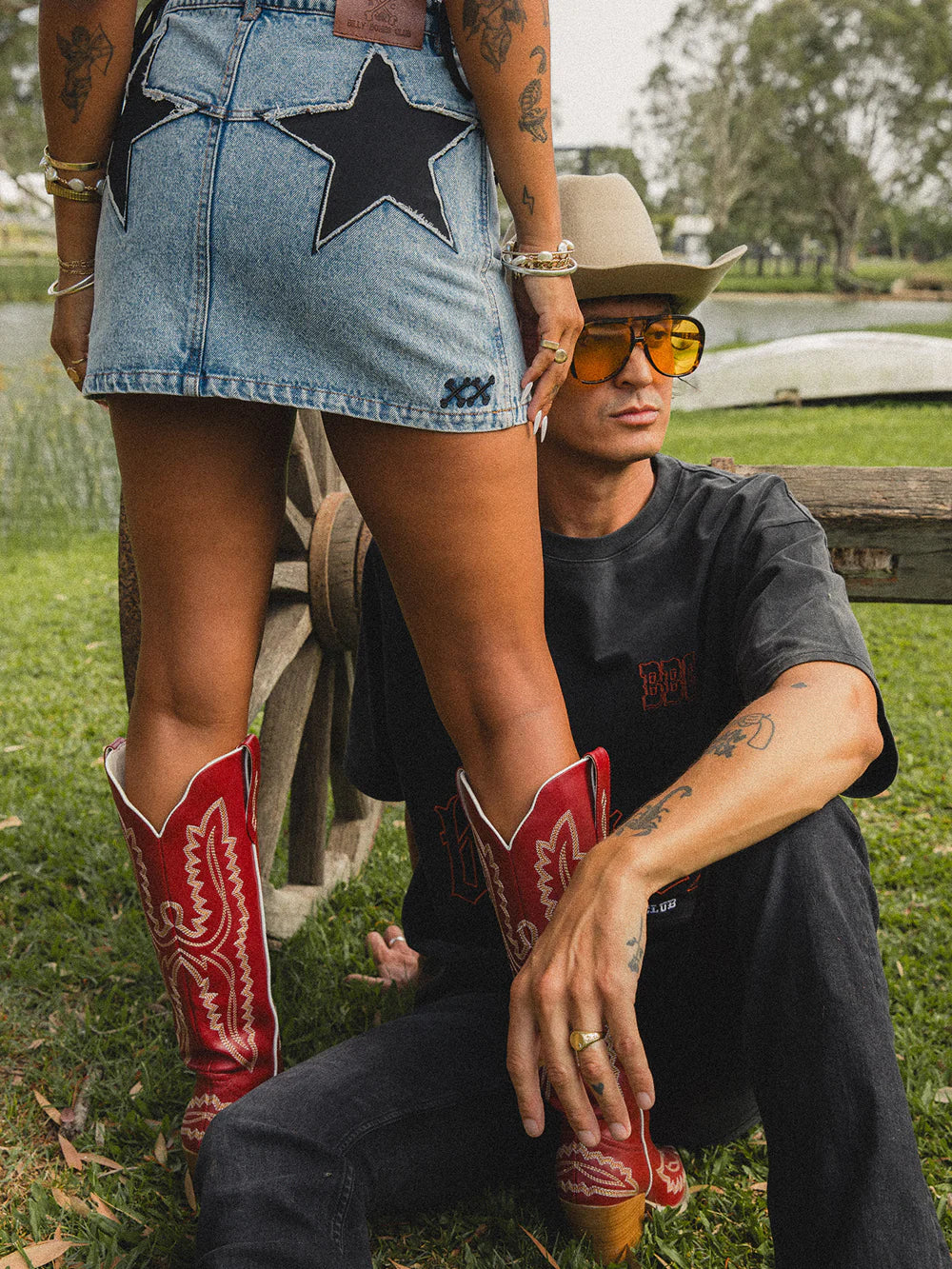 STAR STUDDED DENIM SKIRT - WASHED BLUE
