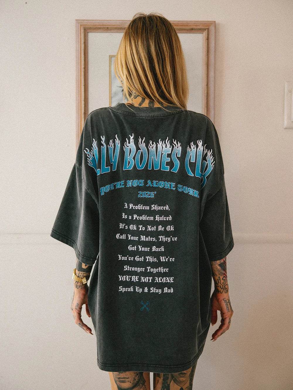 YOU'RE NOT ALONE TEE - VINTAGE BLACK