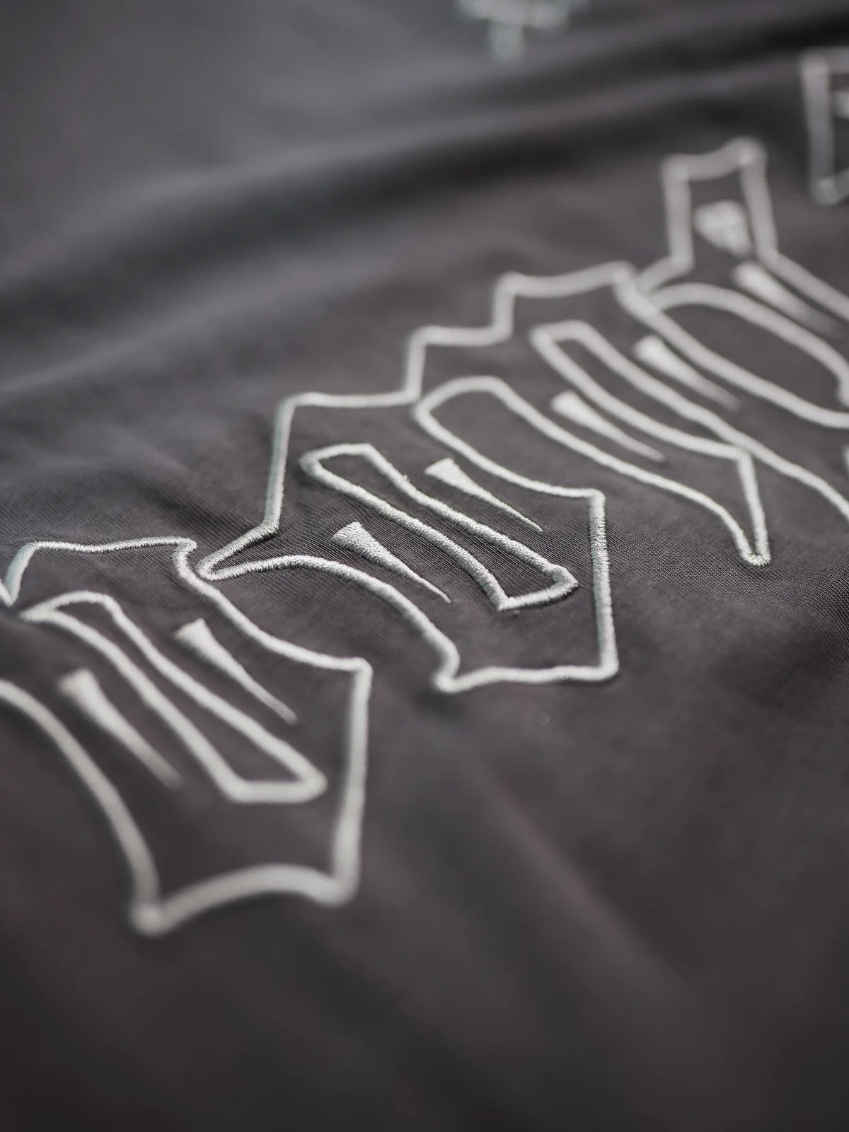 3 PIECE PANEL TEE - CONTRAST GREY