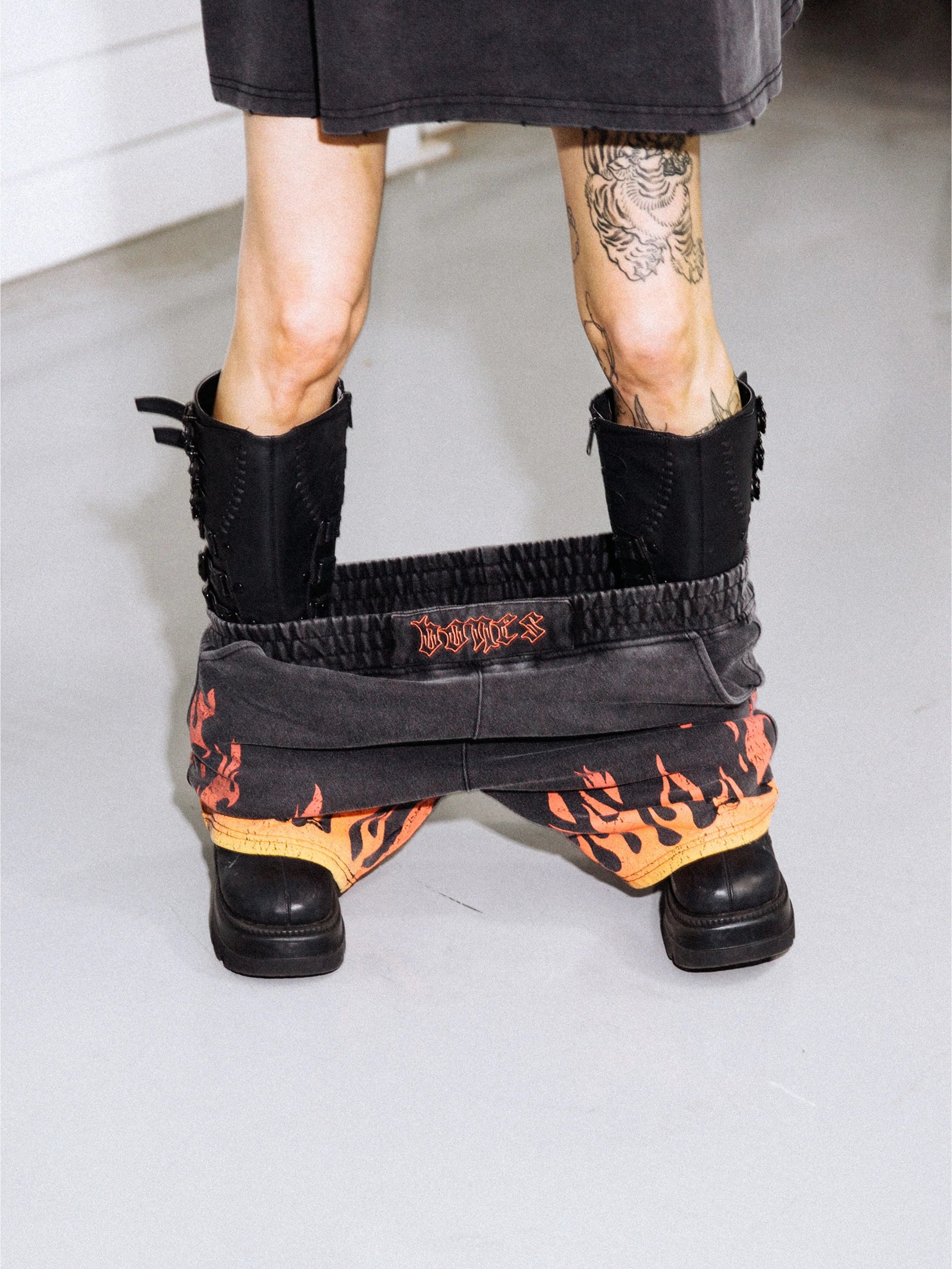 BURNER JERSEY SHORTS - FLAME/WASHED BLACK