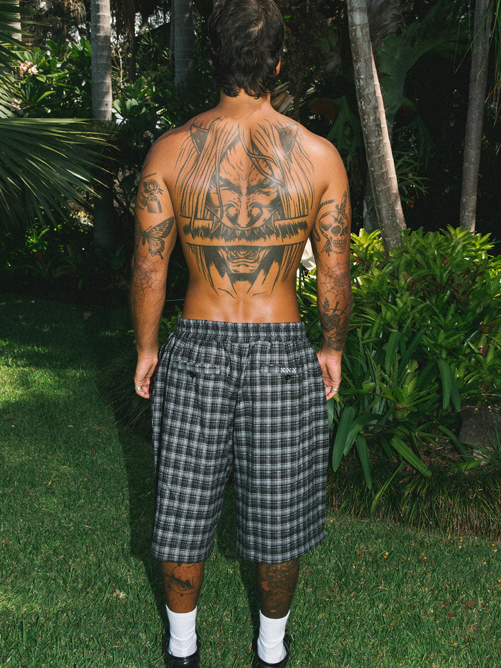 BONES PLAID SHORTS - BLACK/WHITE