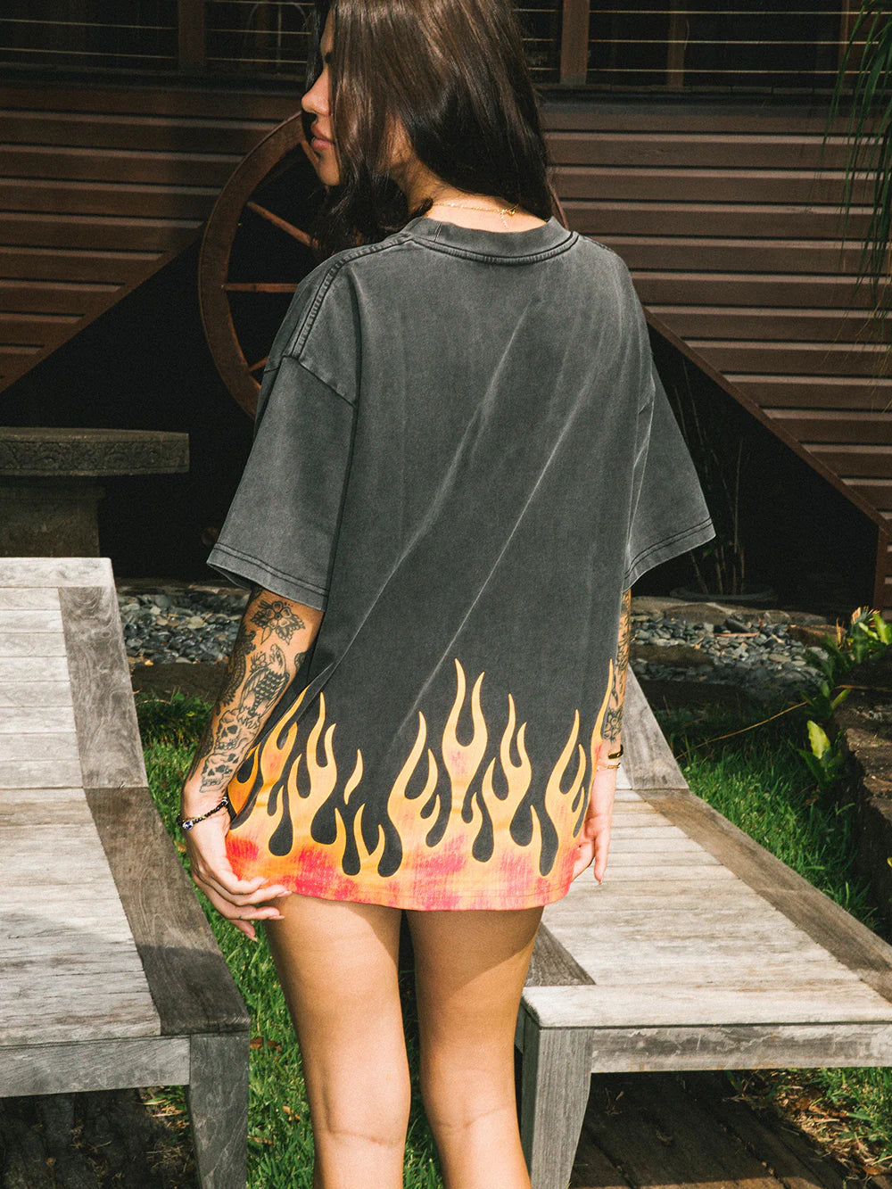 BURNING SKULL BOXY TEE - WASHED BLACK/FLAME