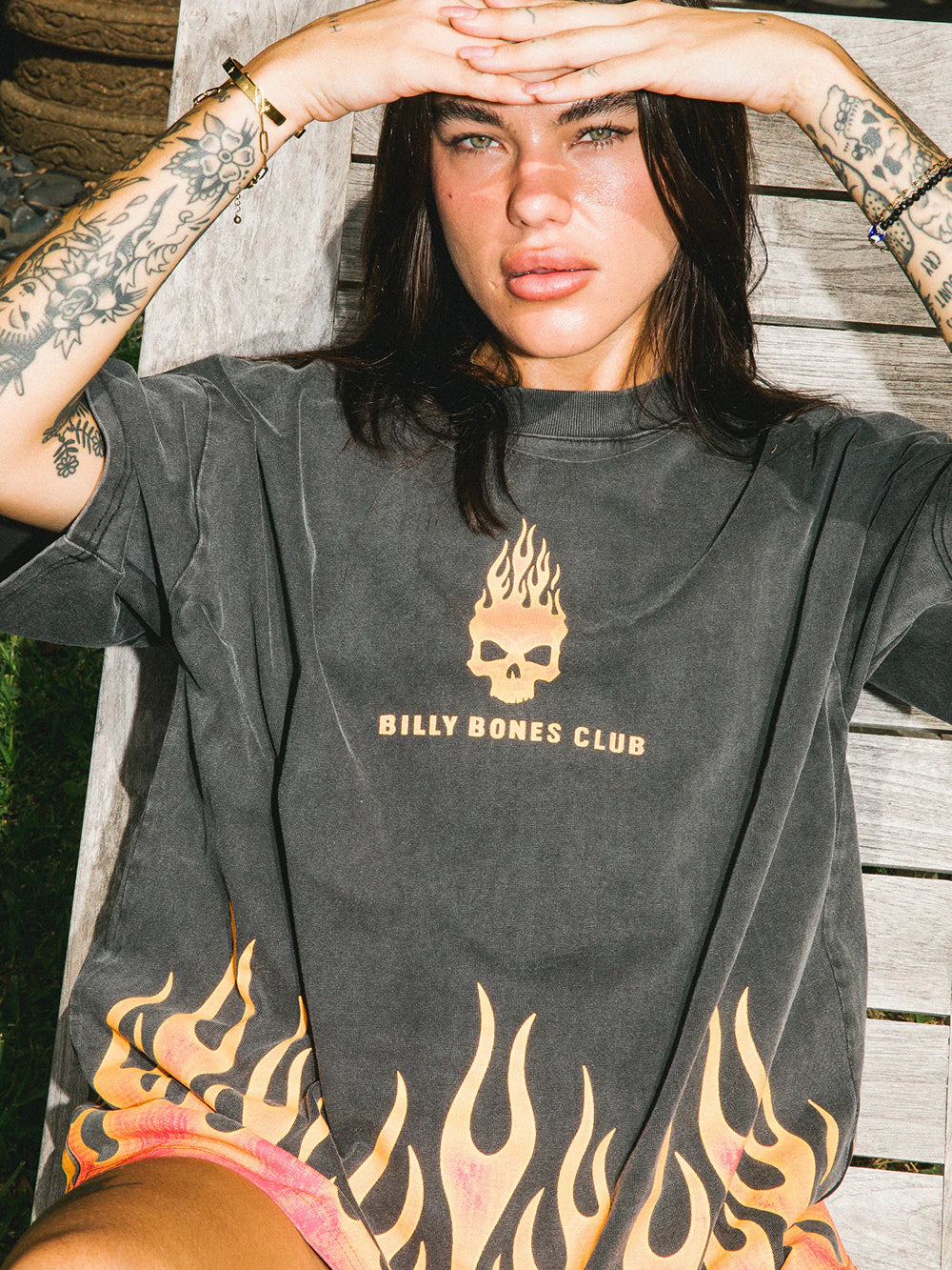 BURNING SKULL BOXY TEE - WASHED BLACK/FLAME