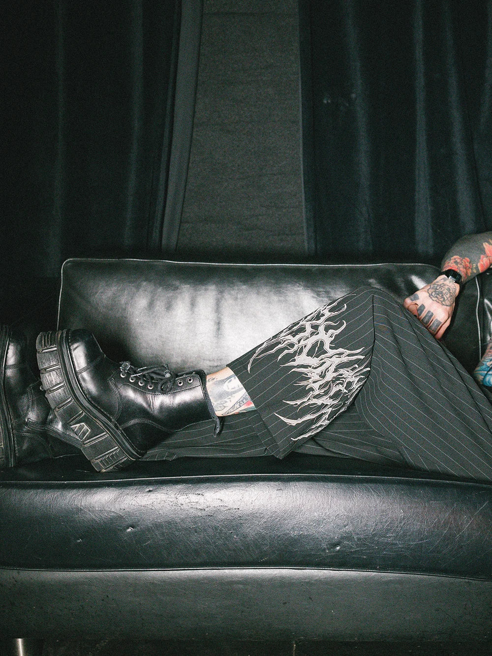 ROCKER PINSTRIPED PANTS - BLACK