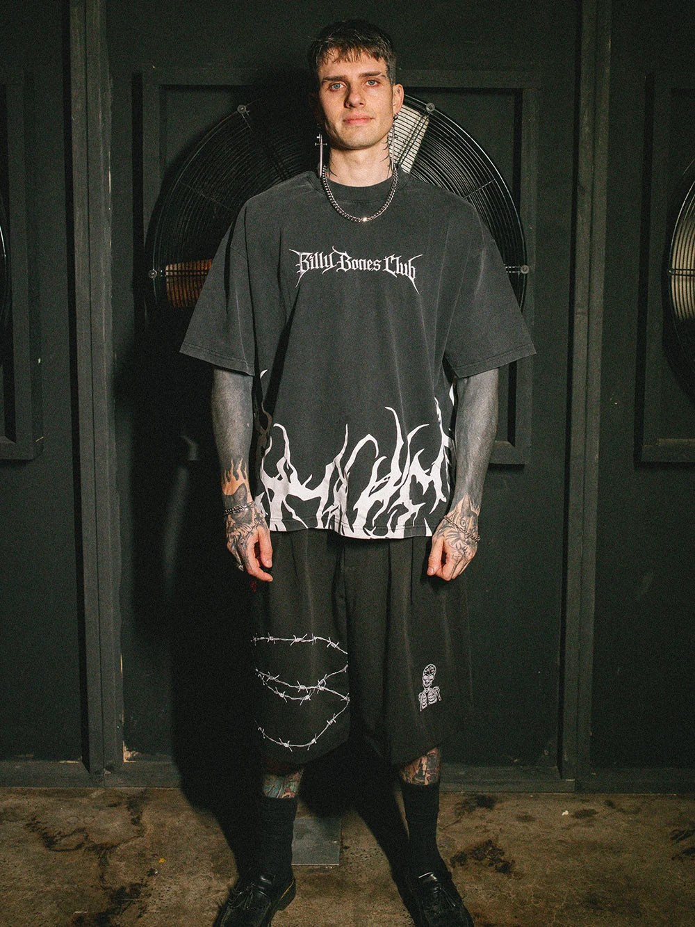 BARBED PATCH PLEATED SHORTS