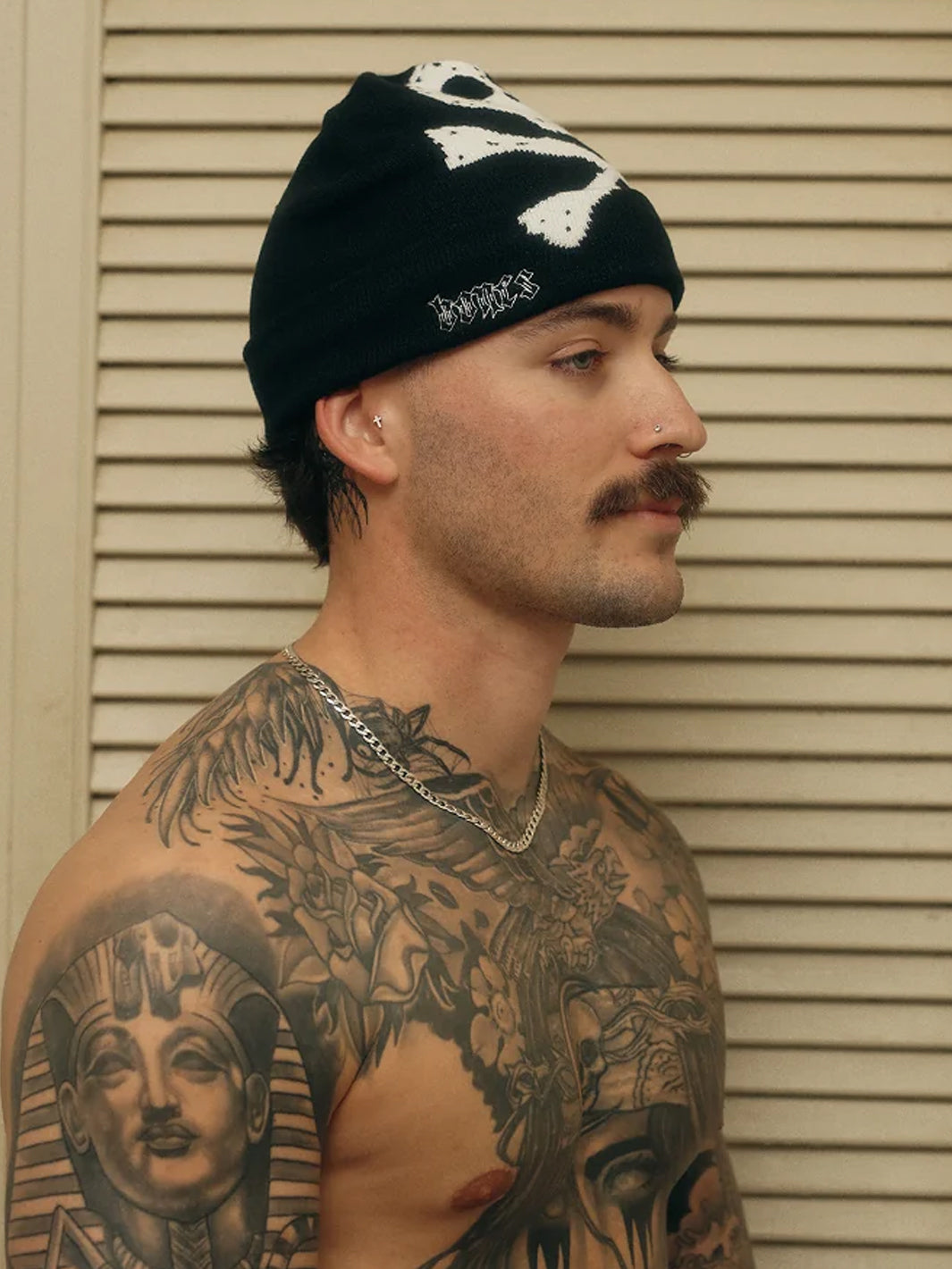 BONES SKULLY BEANIE - BLACK/WHITE