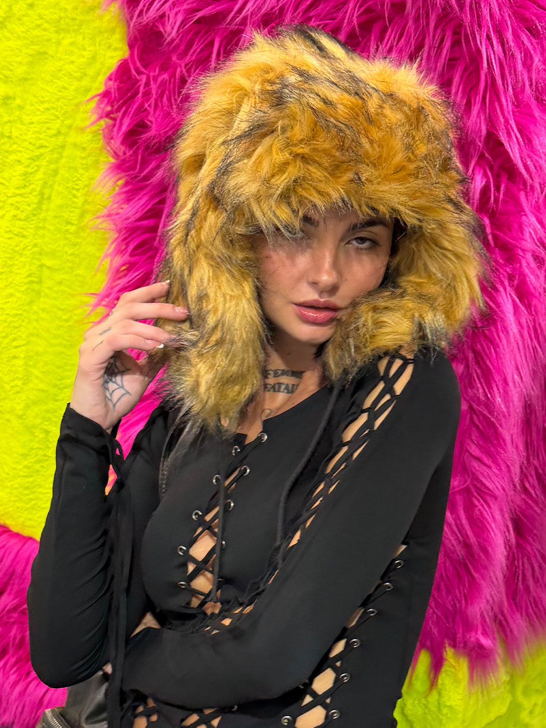 SNOW BRAT FUZZY HAT - CARAMEL
