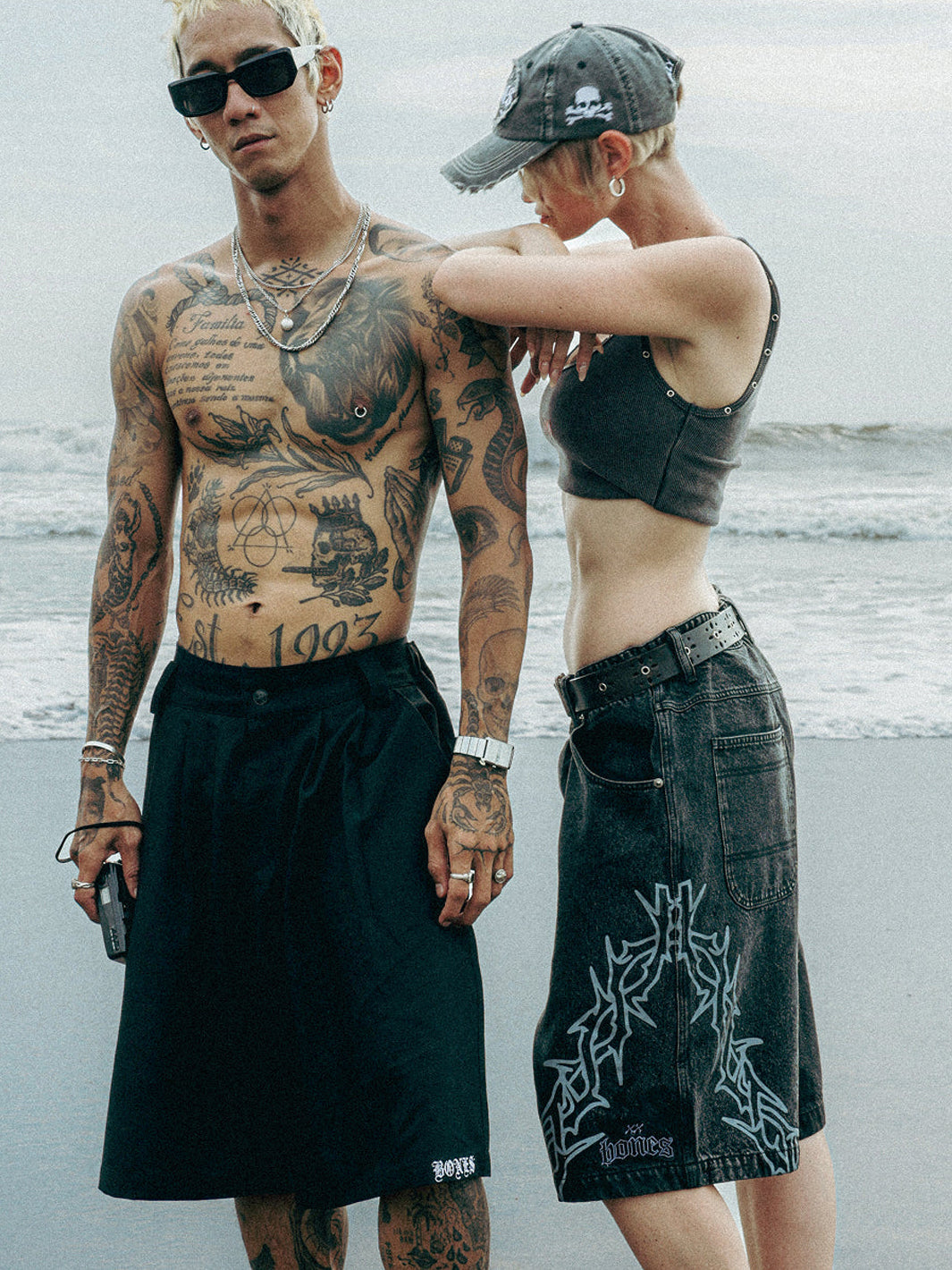 BONES BARBED DENIM SHORTS - WASHED BLACK