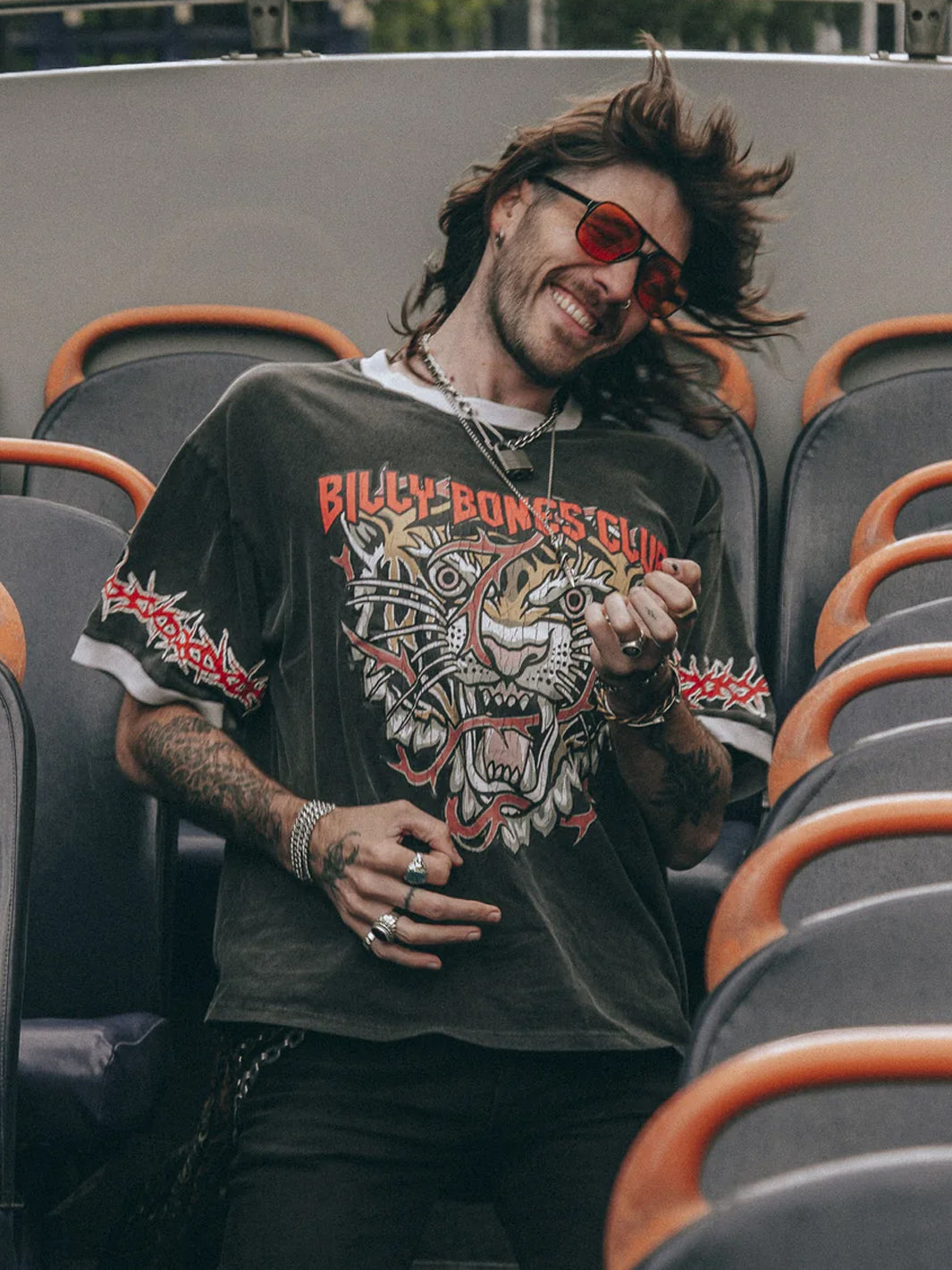 BARBED TIGER RINGER TEE - WASHED BLACK