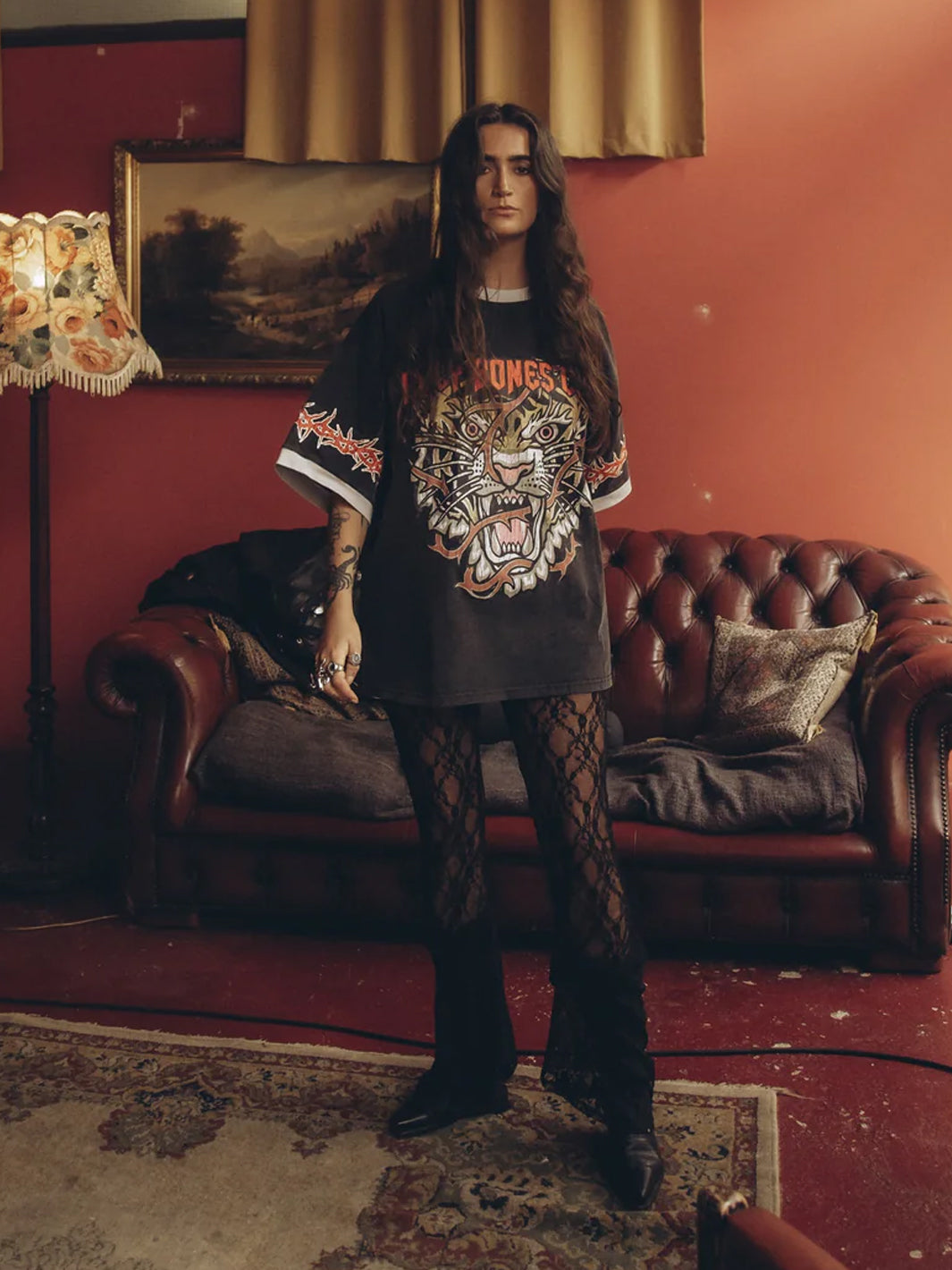 BARBED TIGER RINGER TEE - WASHED BLACK