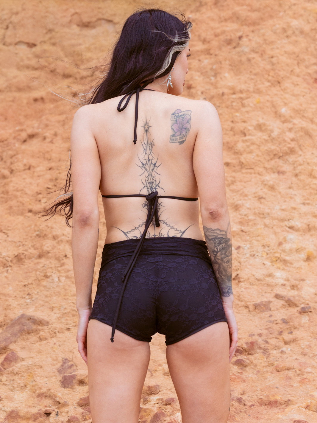 EVOKE TRIANGLE TOP - BLACK LACE