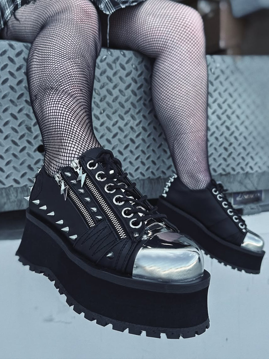 DEMONIA GRAVEDIGGER-04 ✰ PRE ORDER ✰ – TIBBS BONES