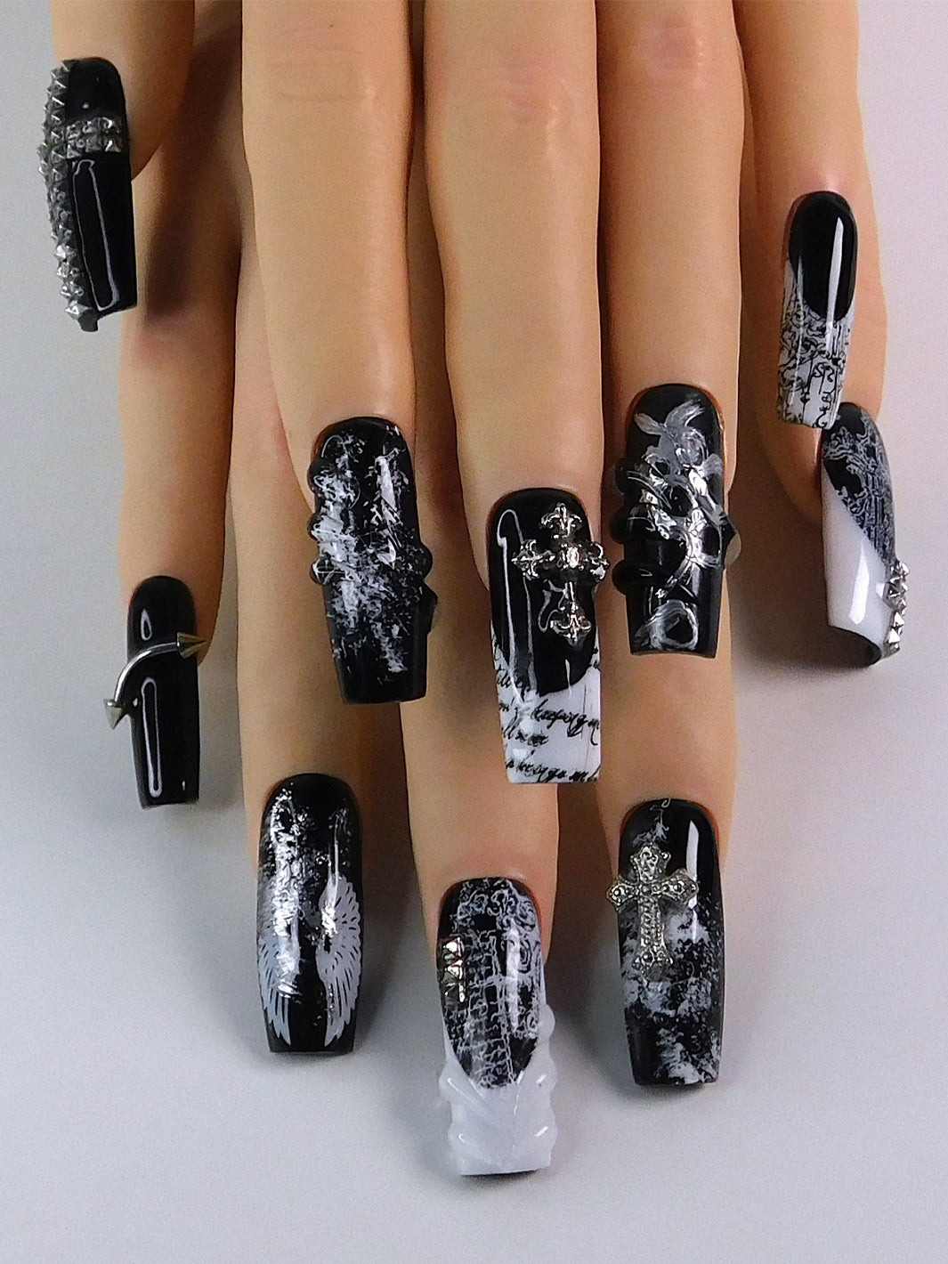 PRESS ON NAILS SET - IBARA