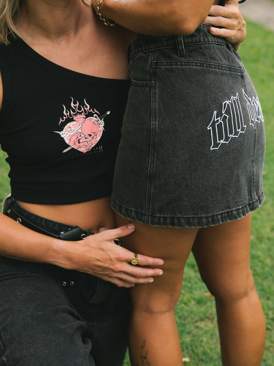 TILL DEATH ONE SHOULDER CROP - BLACK