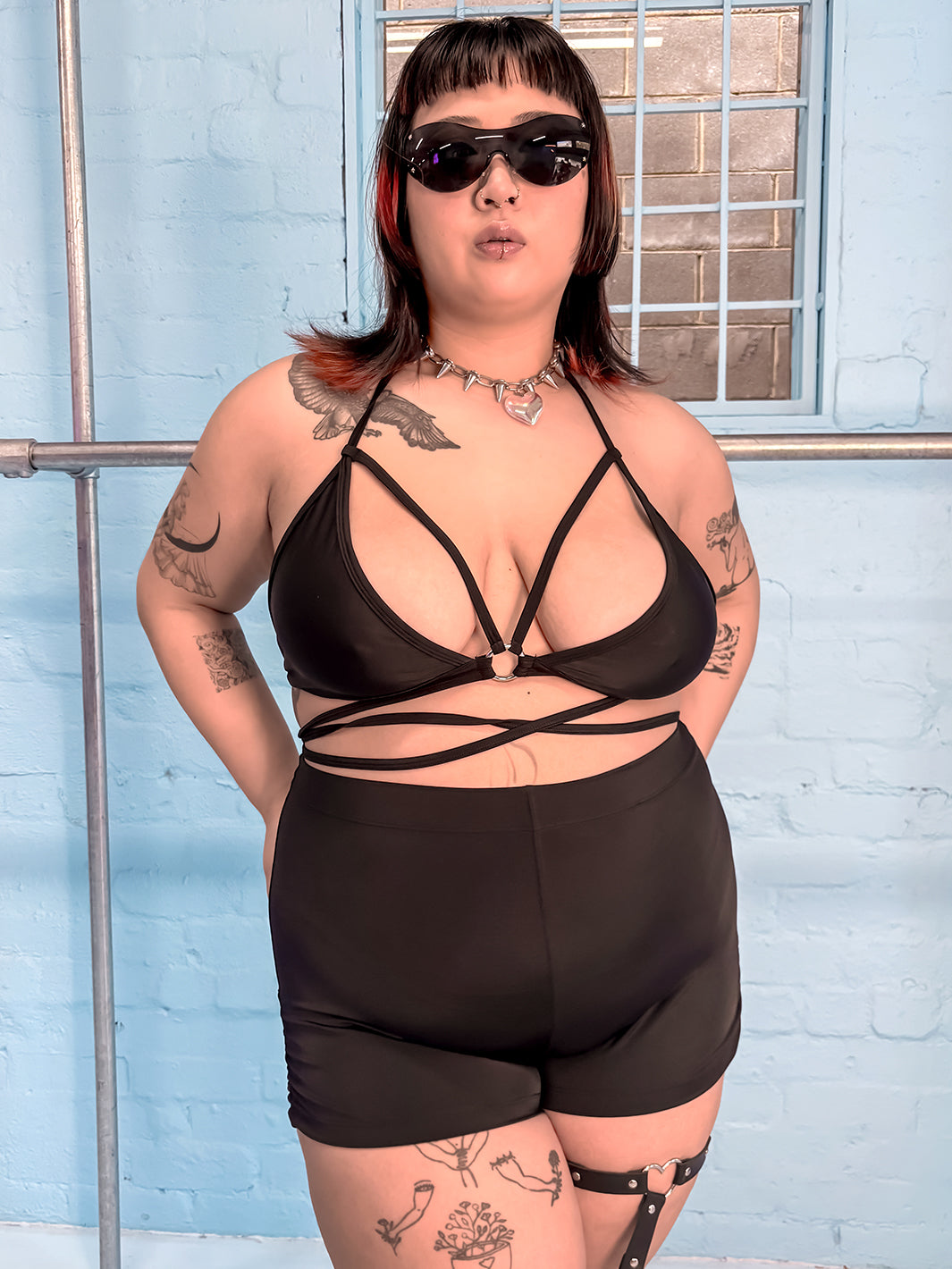 ROLLER BOOTY SHORTS - FLAT BLACK