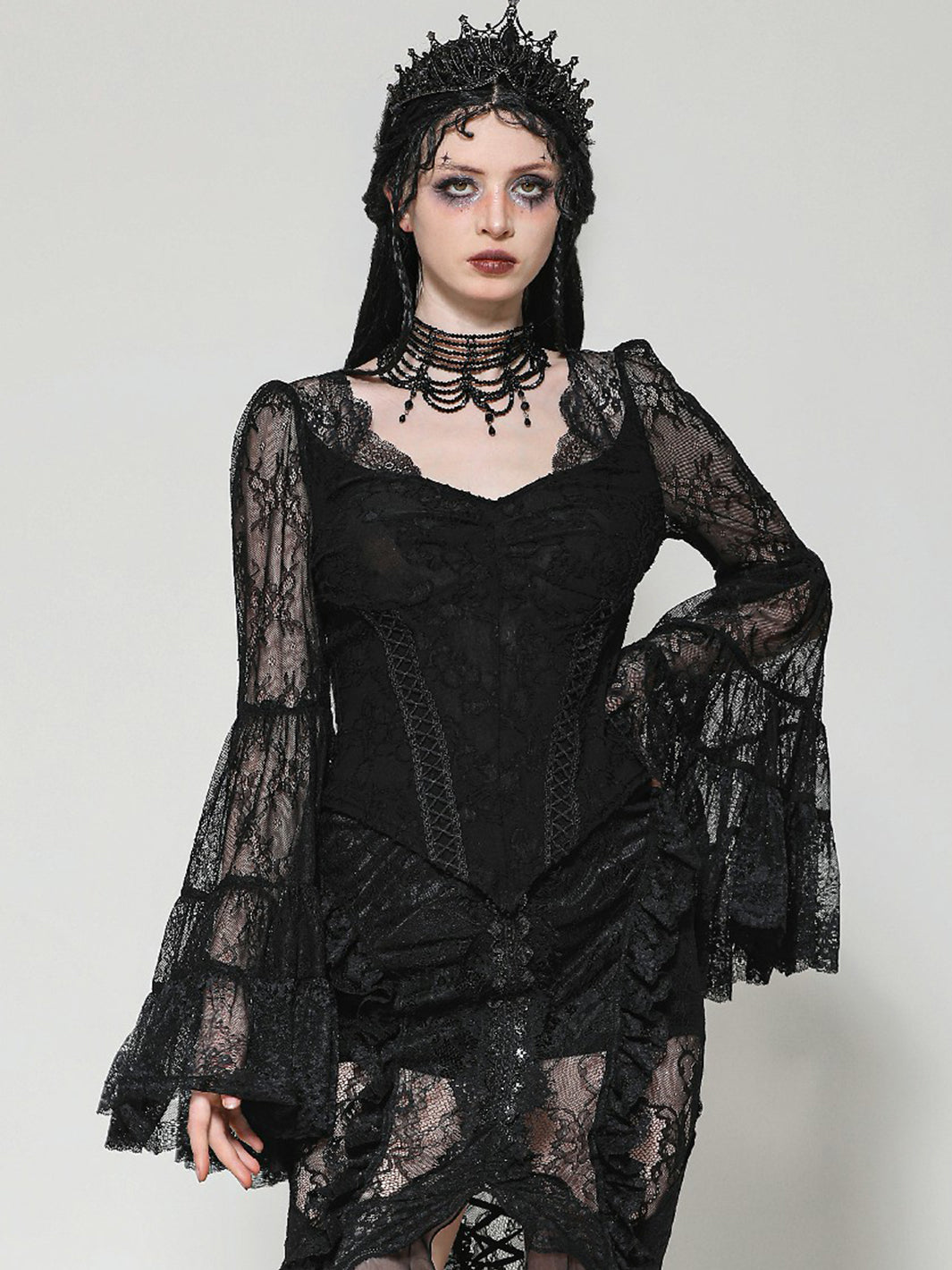 BELLADONNA LACE TOP
