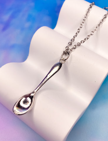 THE CLASSIC SPOON NECKLACE
