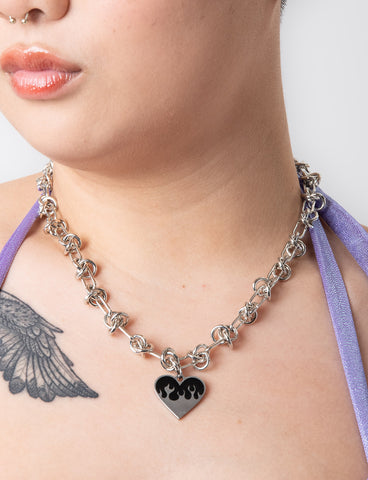 FLAMING HEART CHAIN NECKLACE